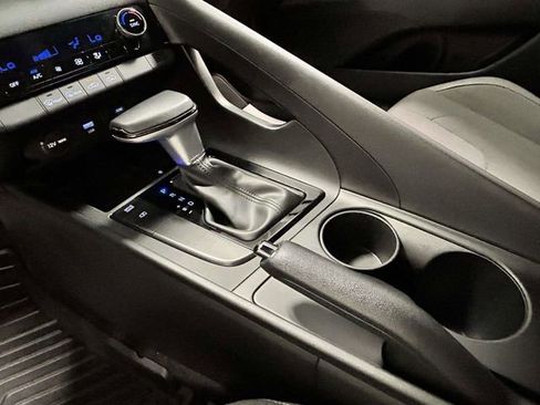 Certified 2025 Hyundai Elantra Sport FWD image 16
