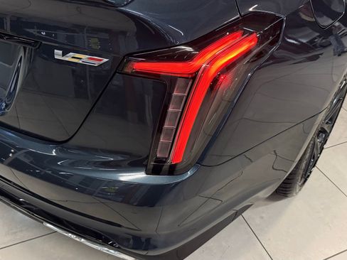 Used 2025 Cadillac CT5 V image 19