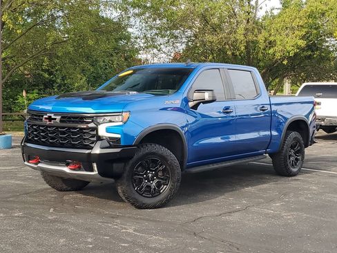 Used 2023 Chevrolet Silverado 1500 ZR2 w/ Technology Package AWD/4WD image 31