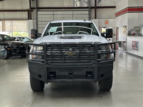 Used 2018 Chevrolet Silverado 3500 LT image 6