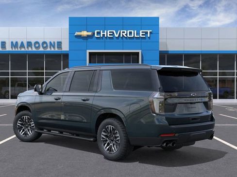 New 2026 Chevrolet Suburban Z71 w/ Comfort Package AWD/4WD image 3