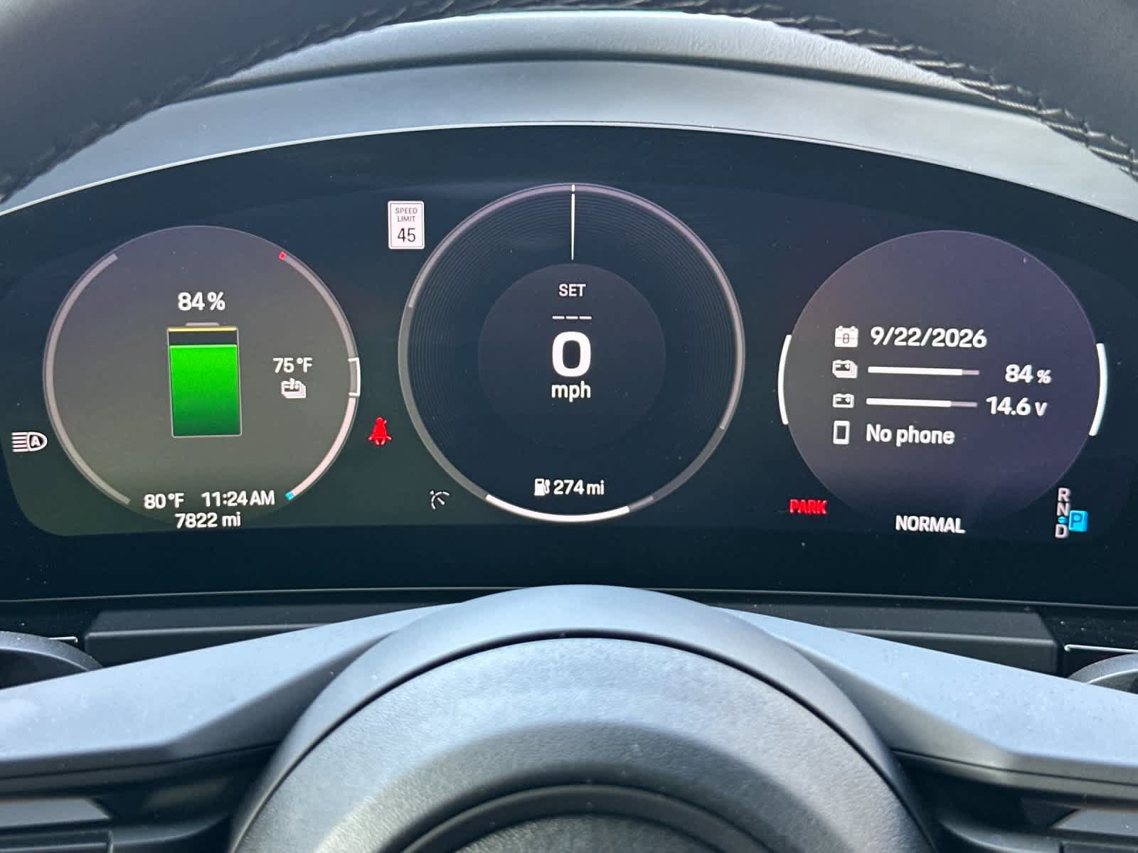 Certified 2025 Porsche Macan 4S Electric AWD/4WD image 30