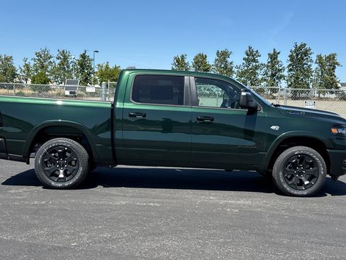 New 2026 RAM 1500 4x4 Crew Cab image 2