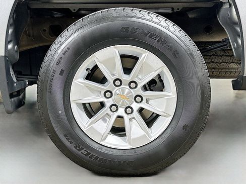 Used 2025 Chevrolet Silverado 1500 LT image 27