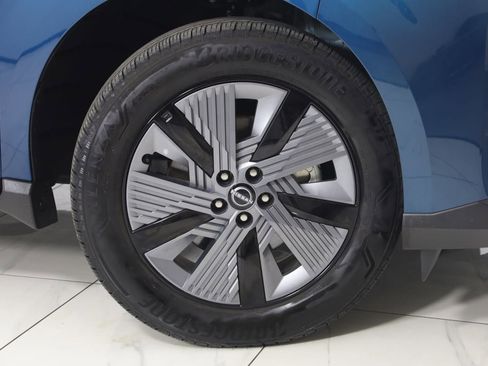 Used 2025 Nissan Murano SL AWD/4WD image 15
