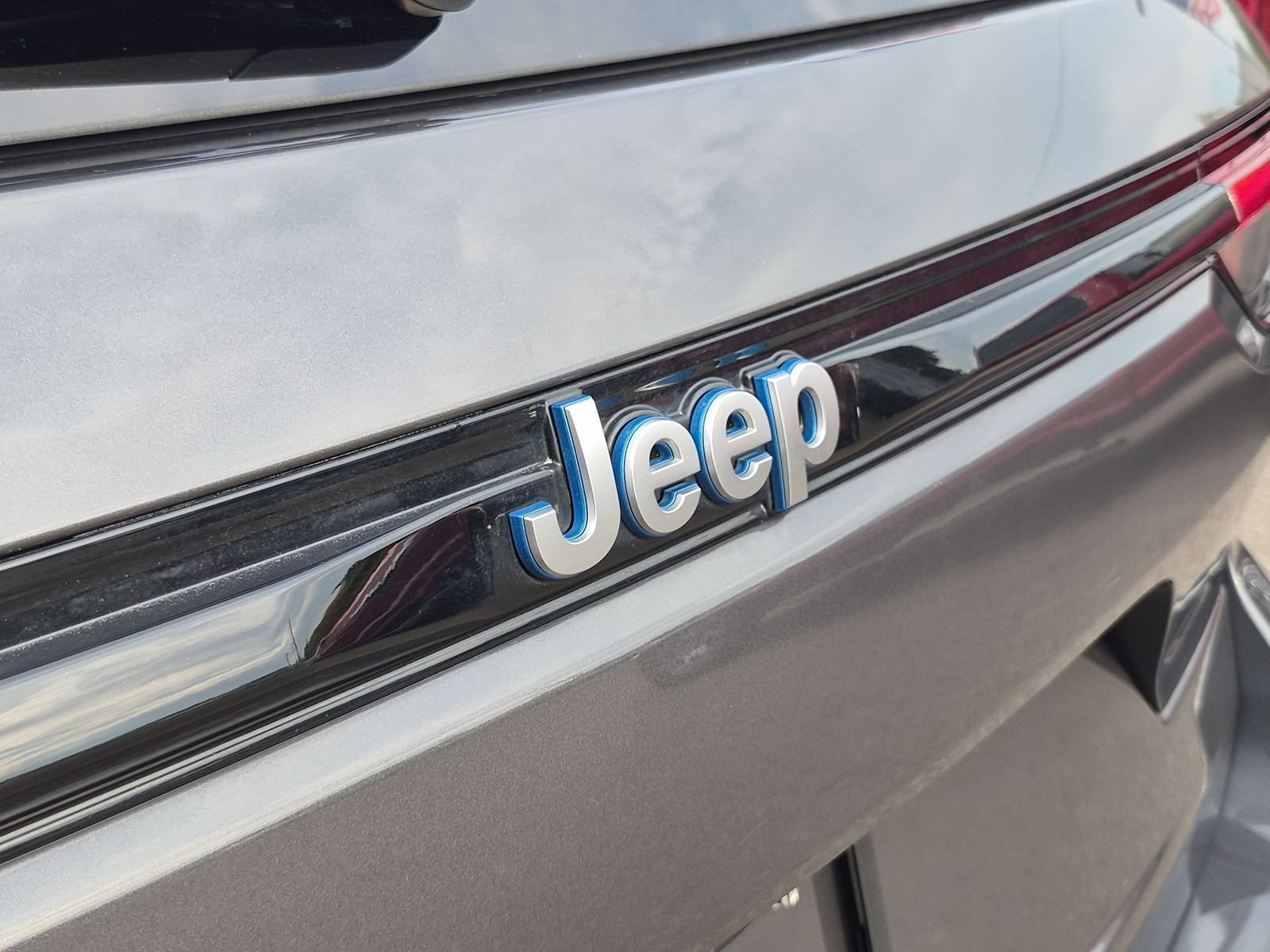 Used 2024 Jeep Grand Cherokee Limited 4xe AWD/4WD image 12
