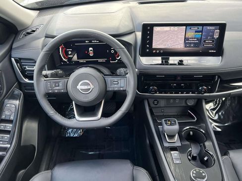 Certified 2024 Nissan Rogue SL w/ SL Premium Package image 38