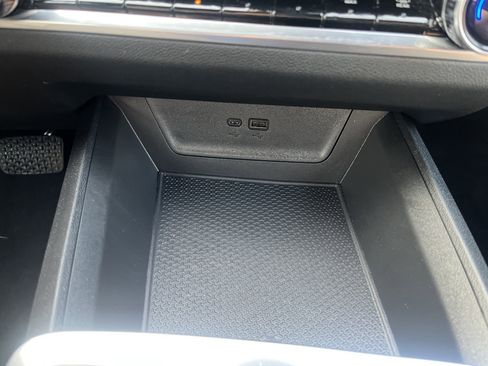 Used 2026 Chevrolet Equinox LT w/ Convenience Package II image 27