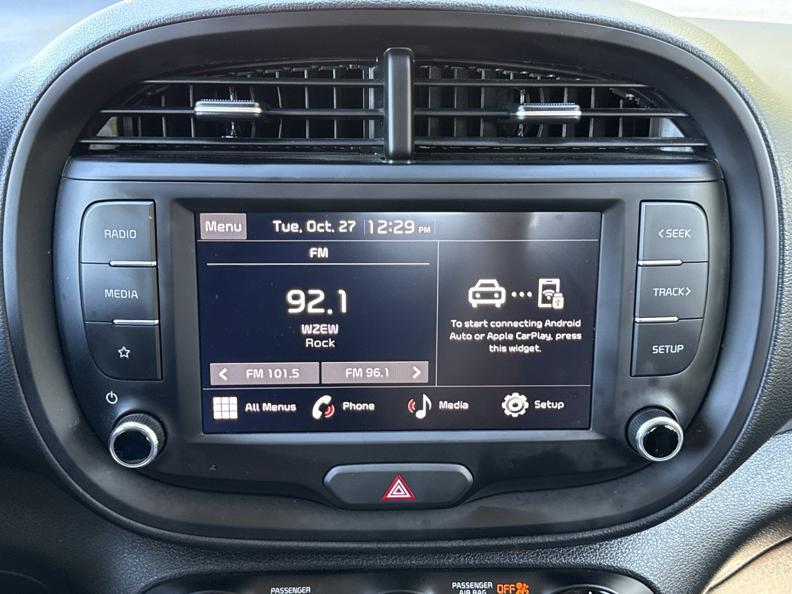 Used 2025 Kia Soul LX FWD image 20