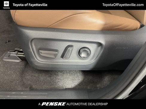 Certified 2025 Toyota 4Runner Limited image 24