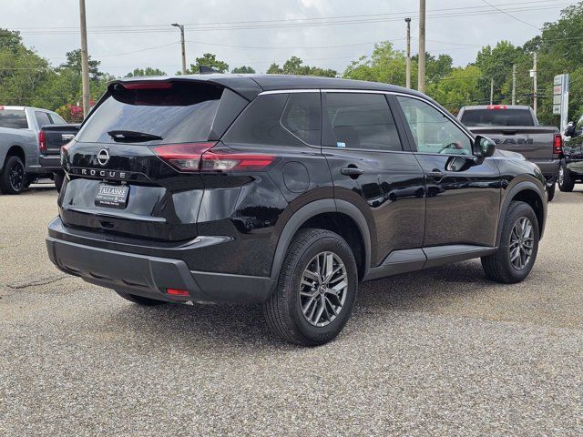Used 2026 Nissan Rogue SV FWD image 8
