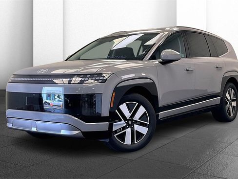 New 2026 Hyundai Ioniq 9 SEL image 2