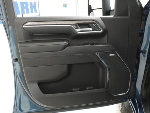 Used 2024 Chevrolet Silverado 2500 LTZ w/ LTZ Texas Edition AWD/4WD image 23