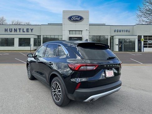 Used 2023 Ford Escape SE image 6