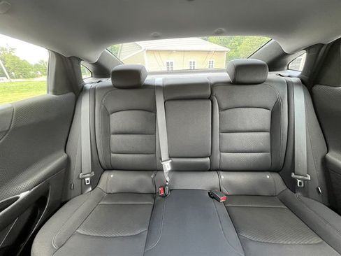 Used 2023 Chevrolet Malibu LT FWD image 30