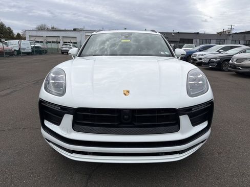 Used 2024 Porsche Macan image 8