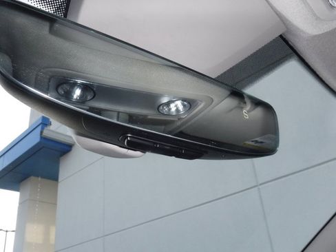 Used 2020 Volkswagen Passat 2.0T R-Line image 37