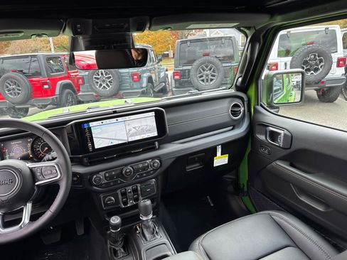 New 2026 Jeep Wrangler Sahara image 34