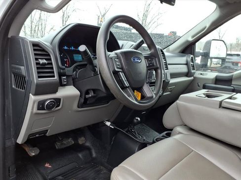 Used 2017 Ford F450 XL w/ Power Equipment Group image 14