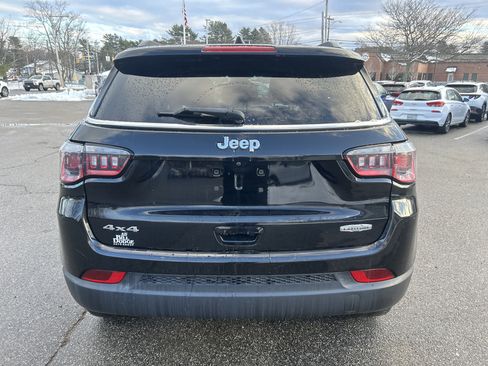 Used 2019 Jeep Compass Latitude w/ Popular Equipment Group image 6