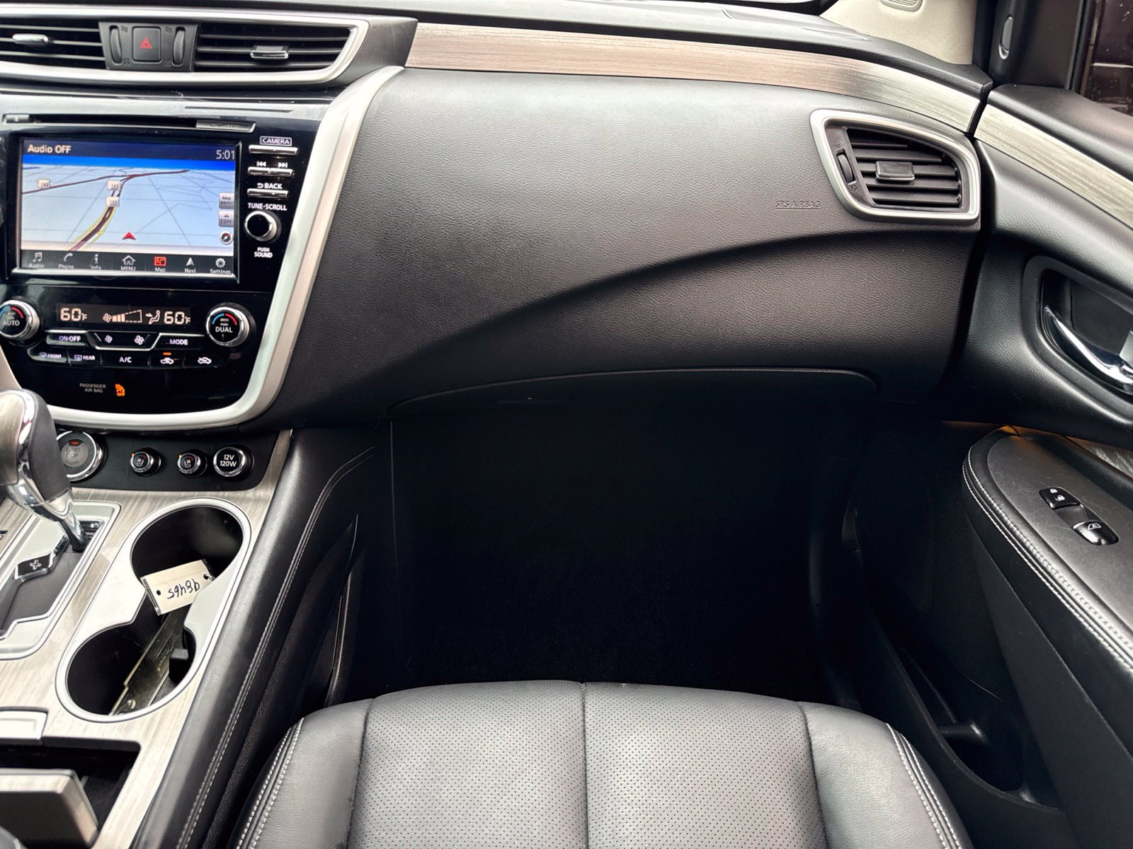Used 2016 Nissan Murano Platinum w/ Platinum Technology Package FWD image 25
