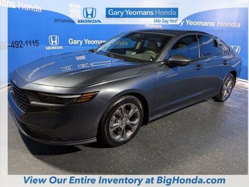 Used 2024 Honda Accord EX image 11