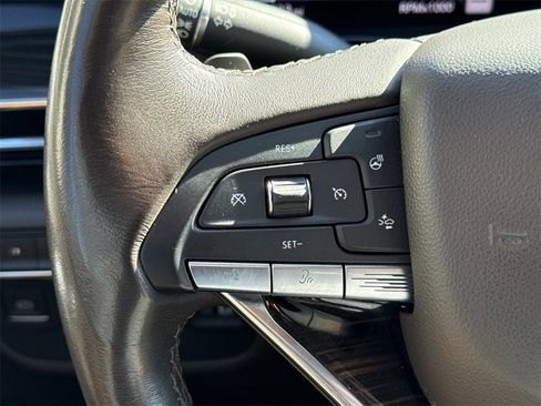 Used 2021 Cadillac Escalade Premium Luxury image 27