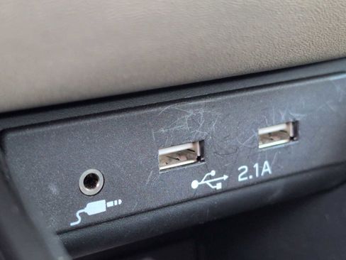 Used 2022 Subaru Legacy Limited image 29