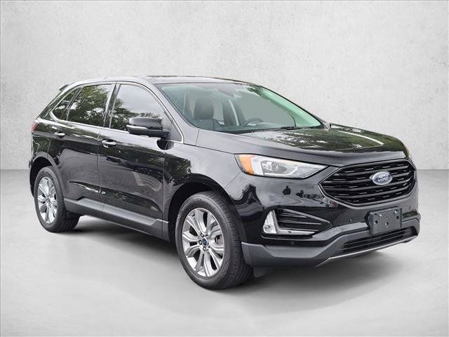 Used 2021 Ford Edge Titanium w/ Class II Trailer Tow Package AWD/4WD image 3