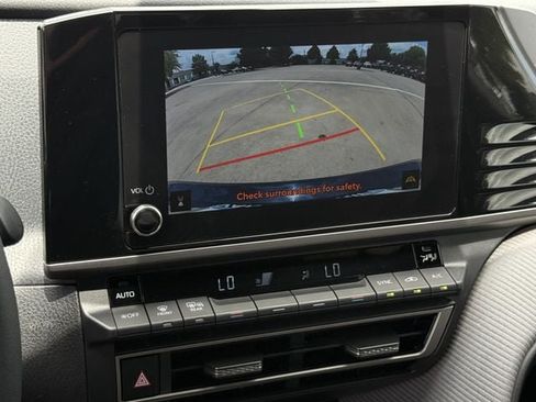 Used 2026 Toyota Camry SE FWD image 18