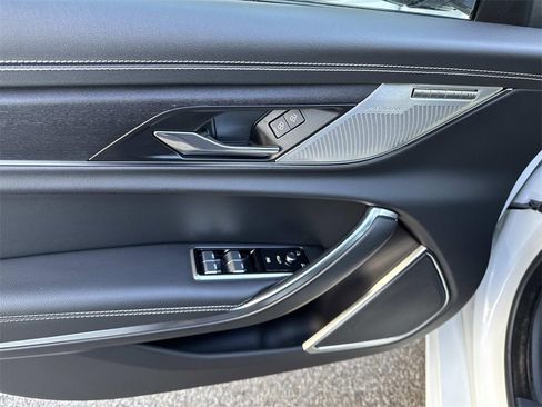 Used 2024 Jaguar XF R-Dynamic SE image 17