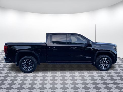 Used 2023 GMC Sierra 1500 AT4 w/ Technology Package AWD/4WD image 2