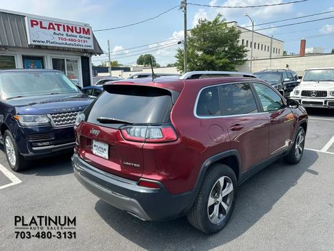 Used 2019 Jeep Cherokee Limited AWD/4WD image 5