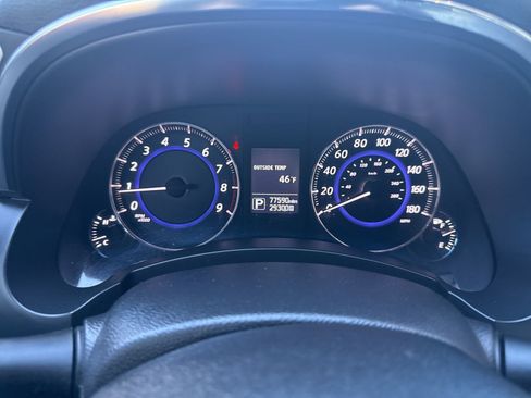 Used 2017 INFINITI QX70 AWD w/ Limited Package image 33