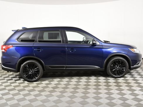 Used 2020 Mitsubishi Outlander LE AWD/4WD image 5