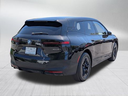 Used 2025 BMW iX xDrive50 AWD/4WD image 6