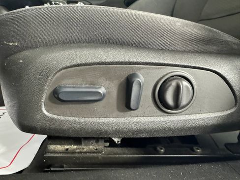 Used 2022 Chevrolet Malibu LT image 33