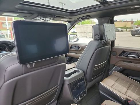 New 2026 GMC Yukon Denali Ultimate w/ LPO, Floor Liner Package AWD/4WD image 30