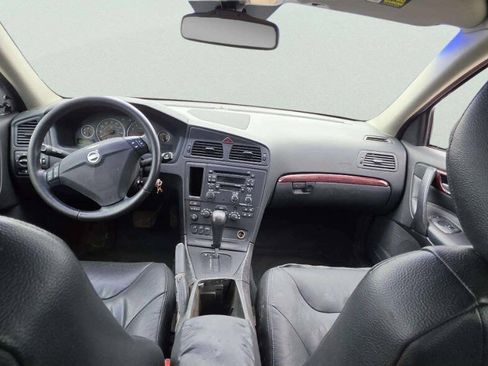 Used 2004 Volvo S60 2.4 FWD image 8