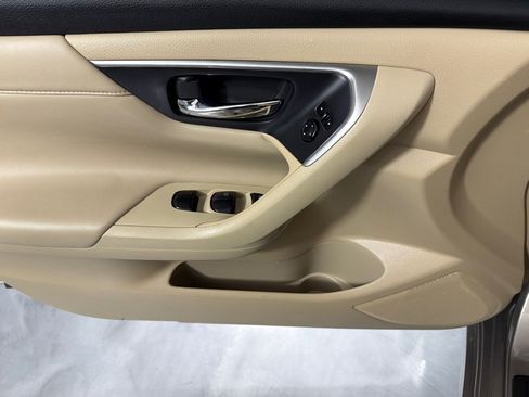 Used 2015 Nissan Altima 2.5 S w/ Special Edition Package FWD image 8
