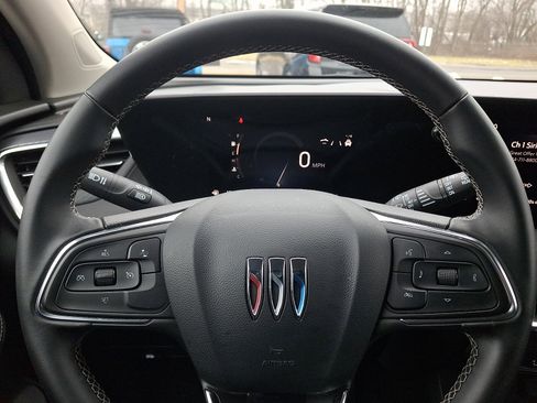 Used 2024 Buick Encore GX Preferred w/ Advanced Technology Package image 25