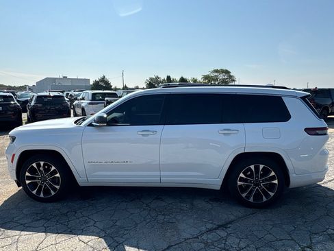 Used 2021 Jeep Grand Cherokee L Overland w/ Luxury Tech Group IV AWD/4WD image 8