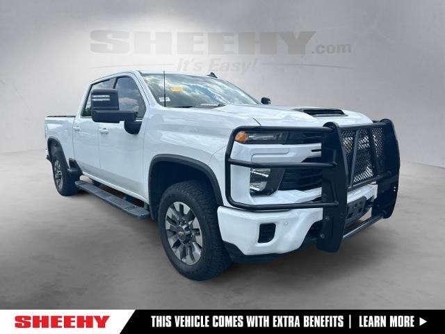 Used 2025 Chevrolet Silverado 2500 Custom w/ Custom Value Package AWD/4WD image 1