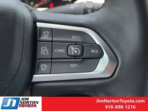 Used 2024 Jeep Compass Limited AWD/4WD image 28