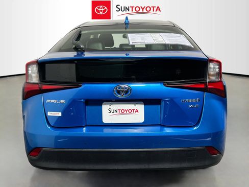 Used 2022 Toyota Prius XLE image 5