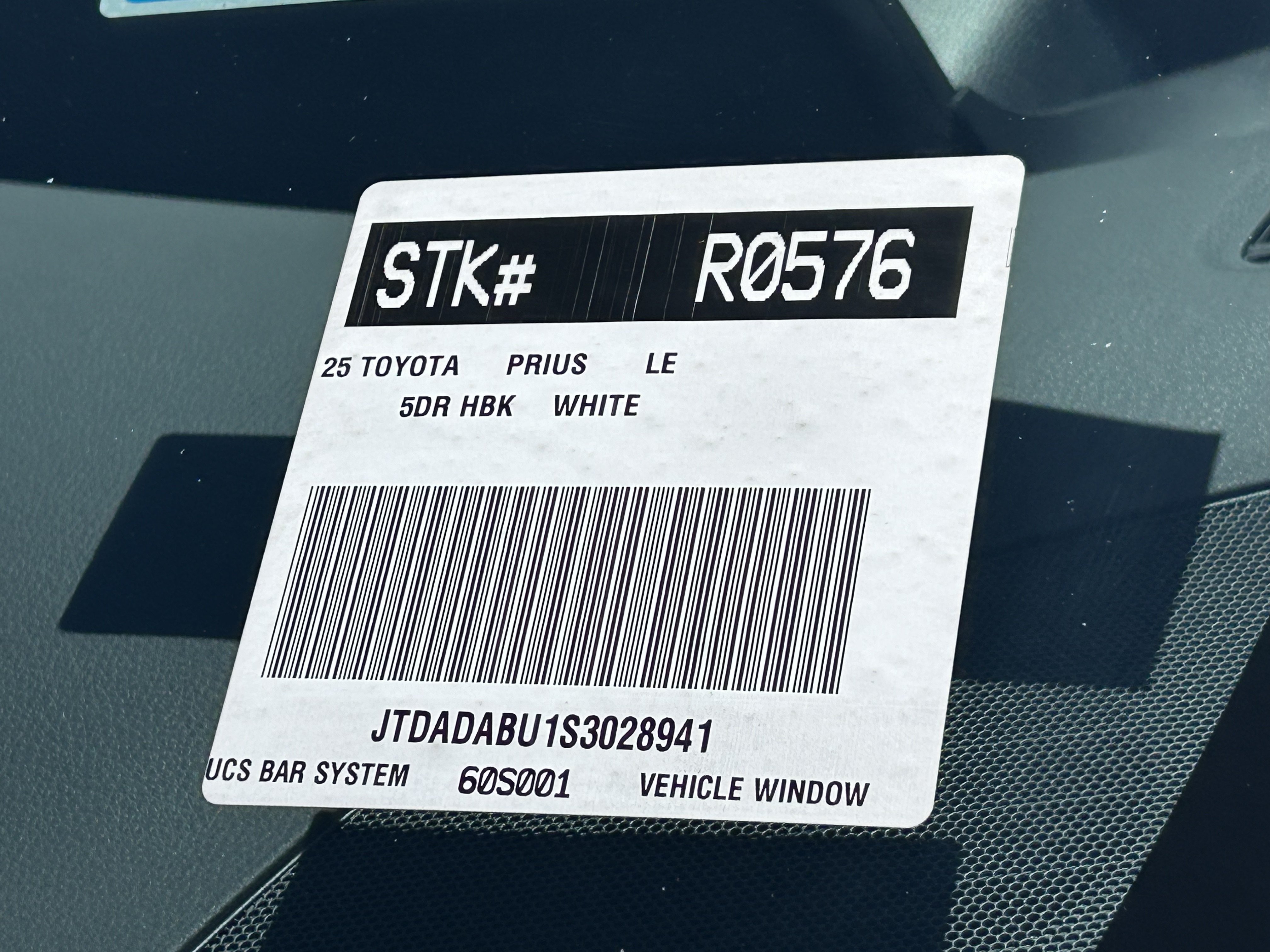 Certified 2025 Toyota Prius LE AWD/4WD image 32