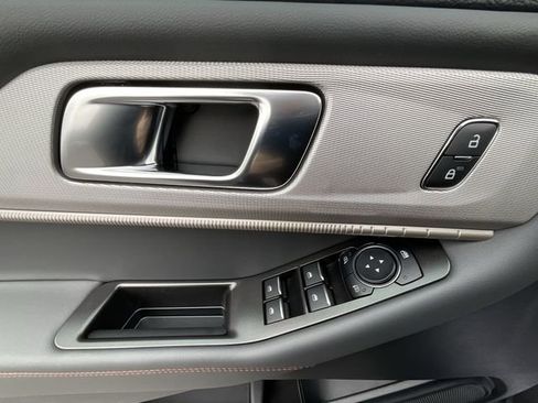 New 2026 Ford Explorer Active w/ Active Comfort Package image 13