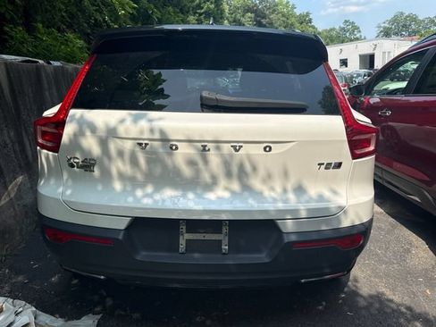 Used 2020 Volvo XC40 T5 R-Design w/ Protection Package AWD/4WD image 3