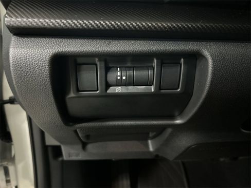 Certified 2025 Subaru Crosstrek 2.0i Premium image 17