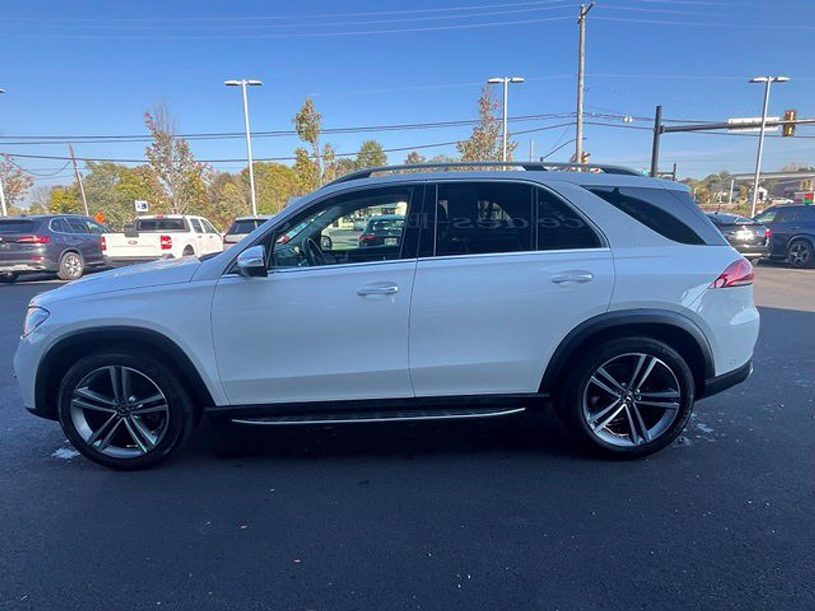 Used 2020 Mercedes-Benz GLE 350 4MATIC image 4